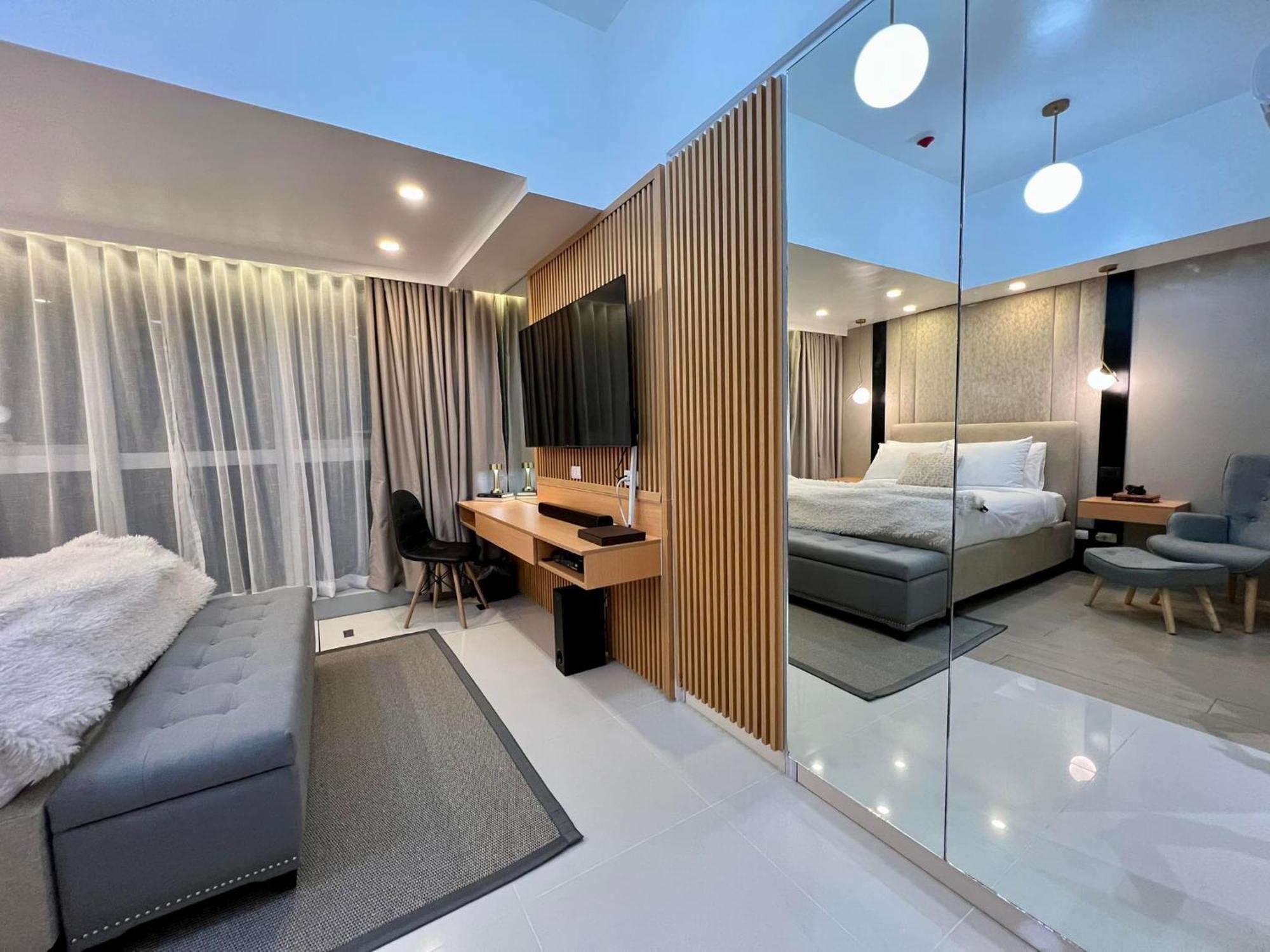 Hotel Vibe Condo At Uptown Parksuites Bgc Тагиг Экстерьер фото