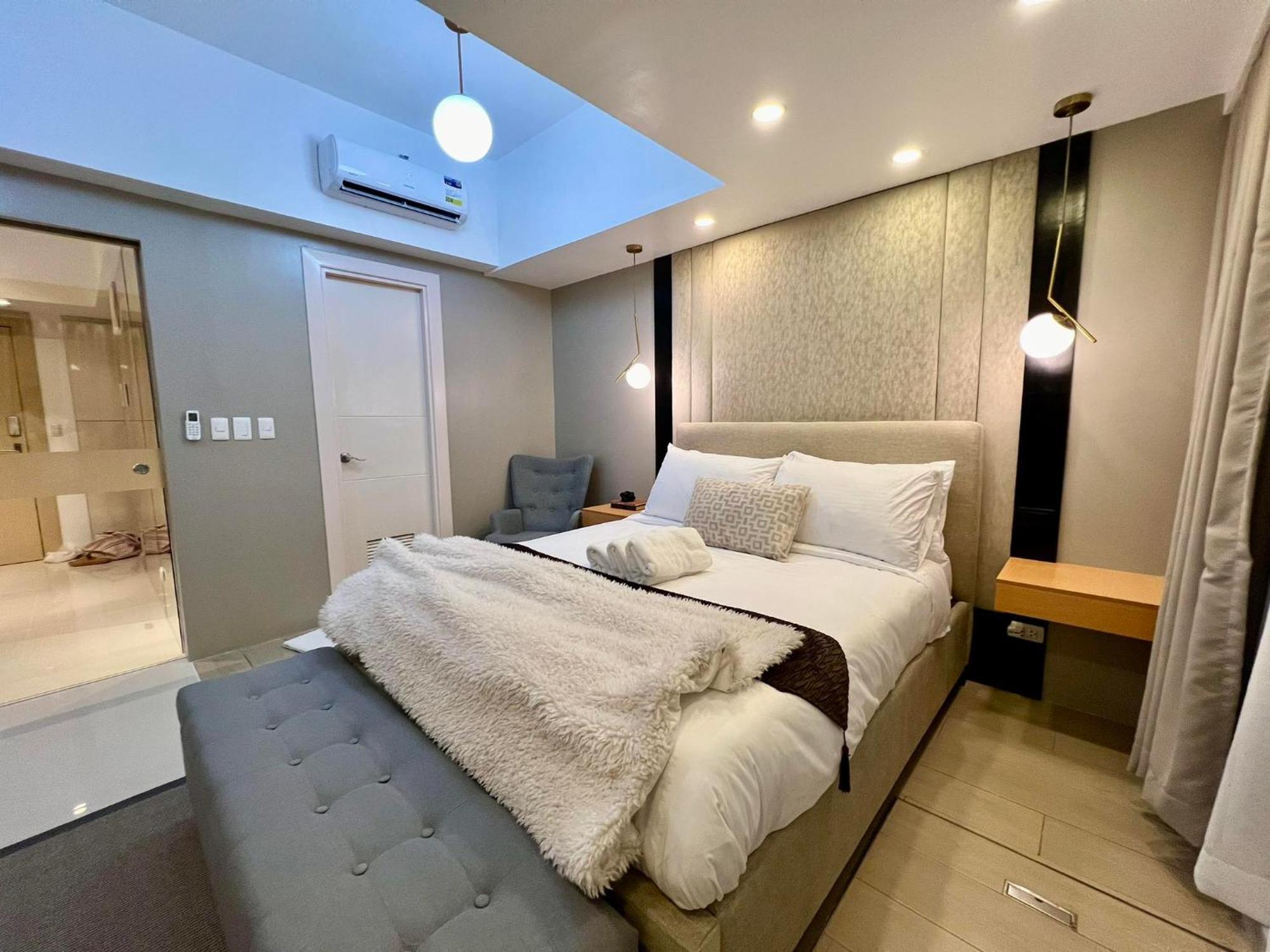 Hotel Vibe Condo At Uptown Parksuites Bgc Тагиг Экстерьер фото