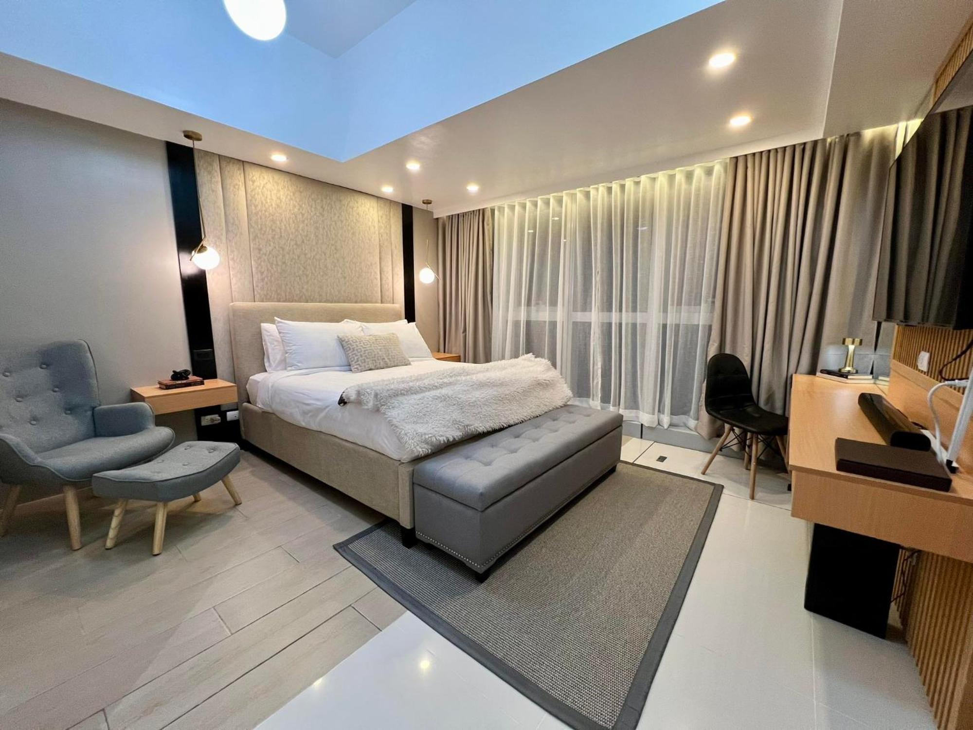 Hotel Vibe Condo At Uptown Parksuites Bgc Тагиг Экстерьер фото